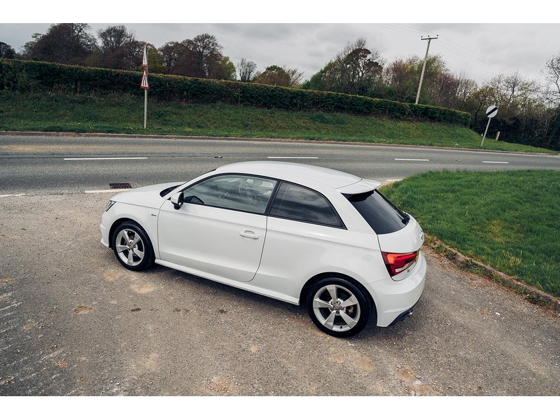 Audi Sportback Tfsi S Line Hatchback 1.0 Semi Auto Petrol