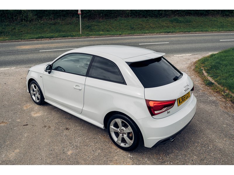 Audi Sportback Tfsi S Line Hatchback 1.0 Semi Auto Petrol