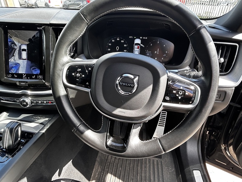 Volvo 2.0 B4 MHEV R-Design SUV 5dr Diesel Hybrid Auto AWD Euro 6 (s/s) (197 ps)