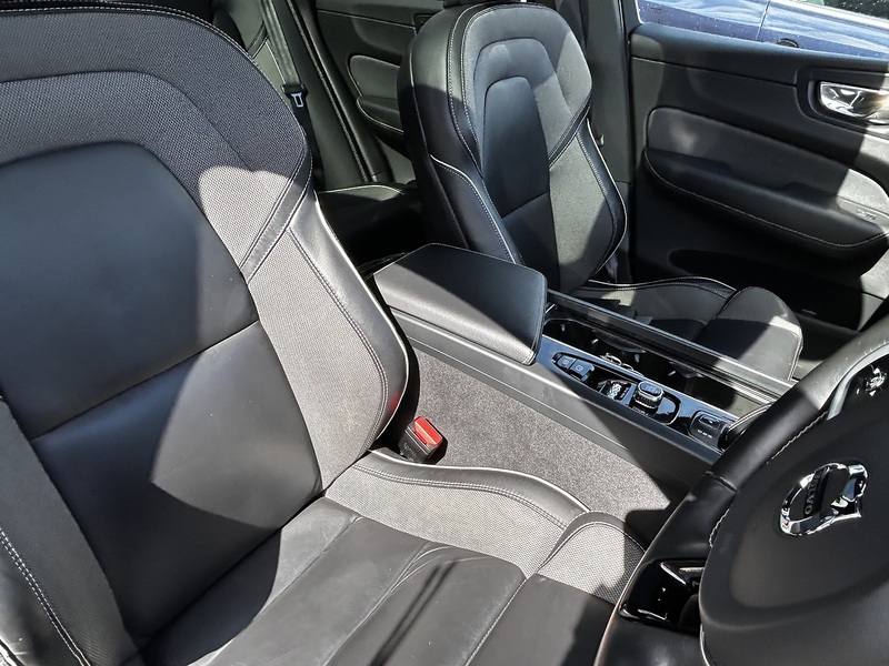 Volvo 2.0 B4 MHEV R-Design SUV 5dr Diesel Hybrid Auto AWD Euro 6 (s/s) (197 ps)