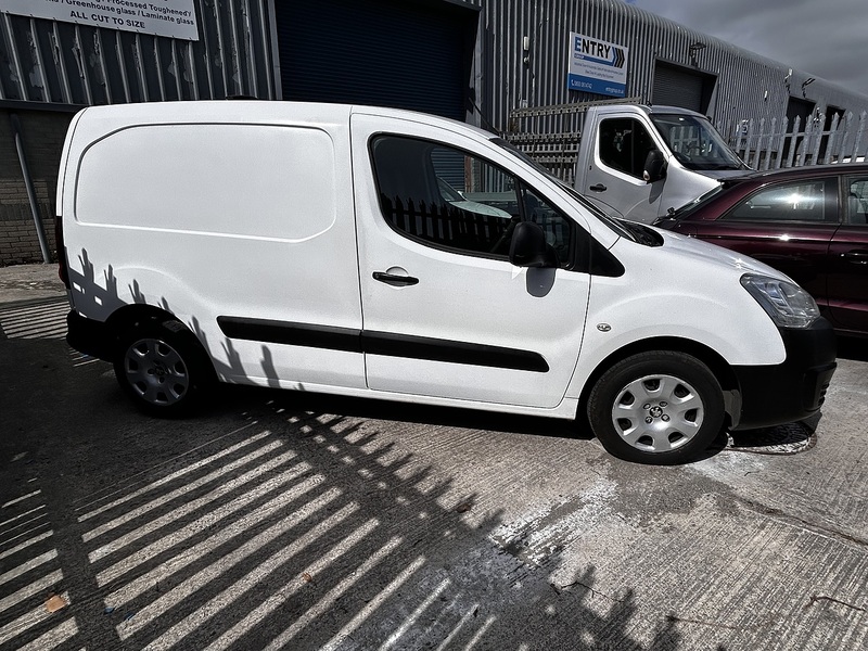 Peugeot 1.6 BlueHDi 850 S Panel Van 4dr Diesel Manual L1 (s/s) (110 g/km, 100 bhp)