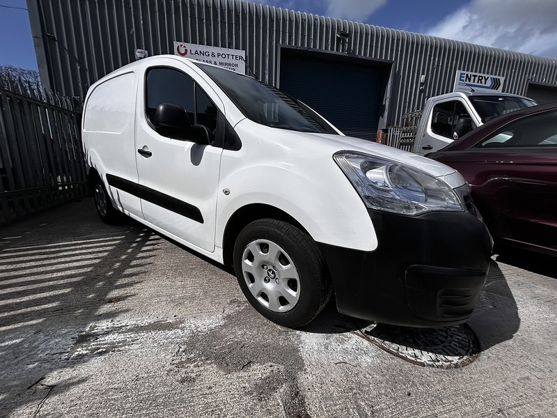 Peugeot 1.6 BlueHDi 850 S Panel Van 4dr Diesel Manual L1 (s/s) (110 g/km, 100 bhp)