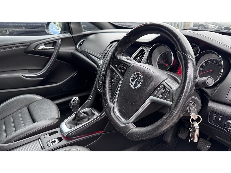 Vauxhall 2.0 CDTi Elite Convertible 2dr Diesel Manual Euro 5 (s/s) (165 ps)