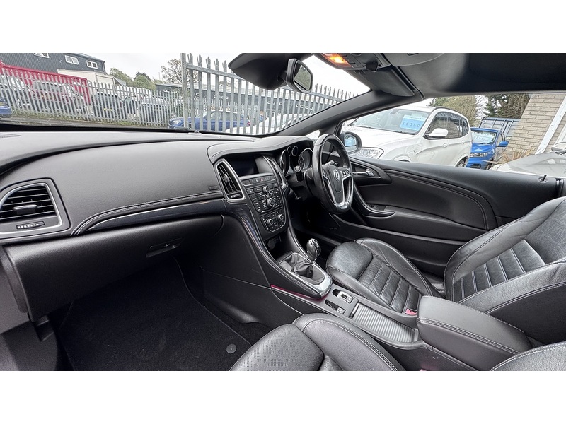 Vauxhall 2.0 CDTi Elite Convertible 2dr Diesel Manual Euro 5 (s/s) (165 ps)