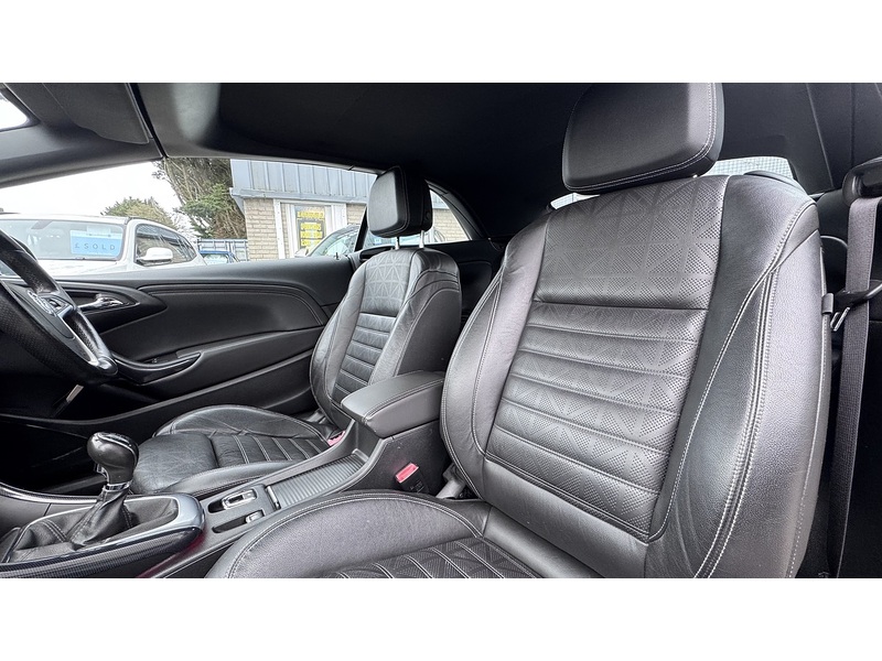 Vauxhall 2.0 CDTi Elite Convertible 2dr Diesel Manual Euro 5 (s/s) (165 ps)