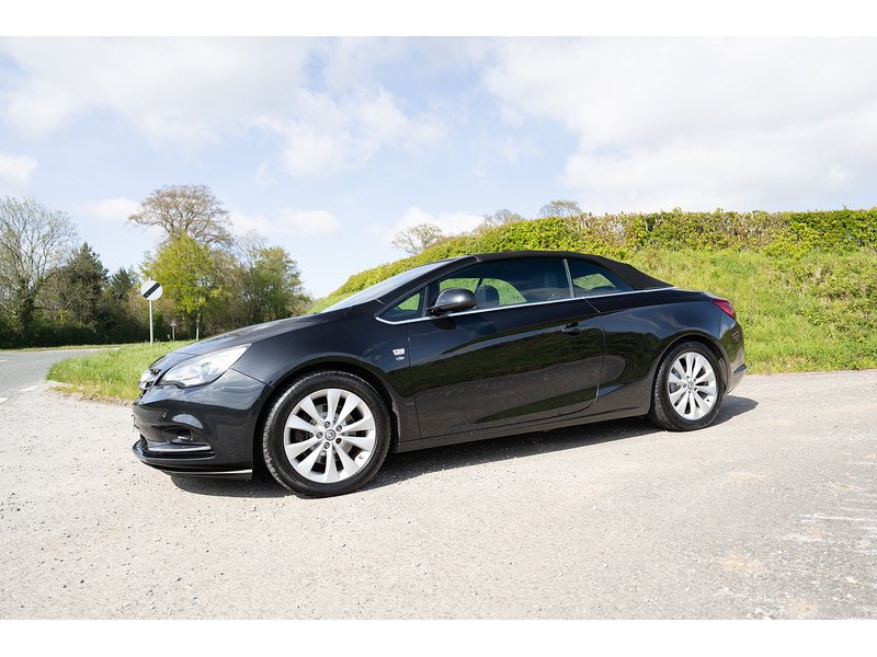 Vauxhall 2.0 CDTi Elite Convertible 2dr Diesel Manual Euro 5 (s/s) (165 ps)