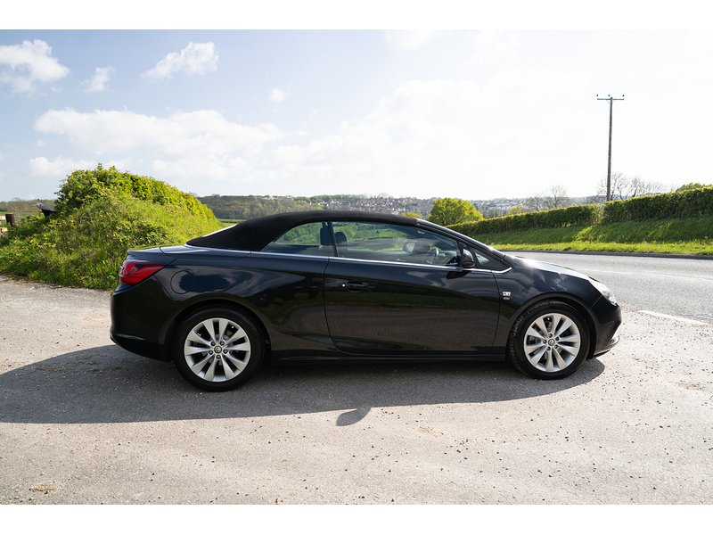 Vauxhall 2.0 CDTi Elite Convertible 2dr Diesel Manual Euro 5 (s/s) (165 ps)