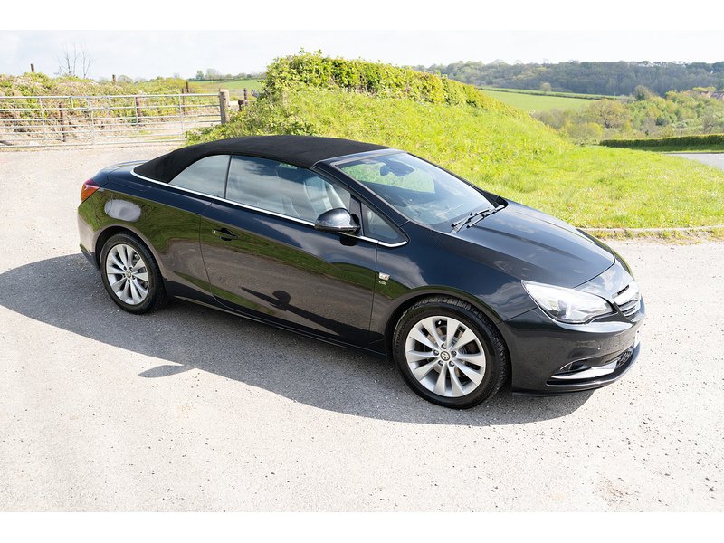 Vauxhall 2.0 CDTi Elite Convertible 2dr Diesel Manual Euro 5 (s/s) (165 ps)