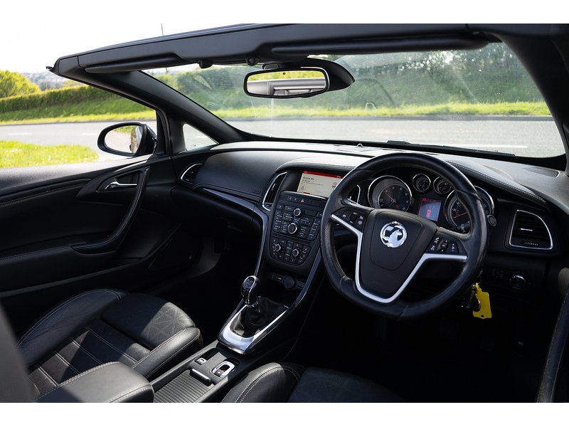 Vauxhall 2.0 CDTi Elite Convertible 2dr Diesel Manual Euro 5 (s/s) (165 ps)