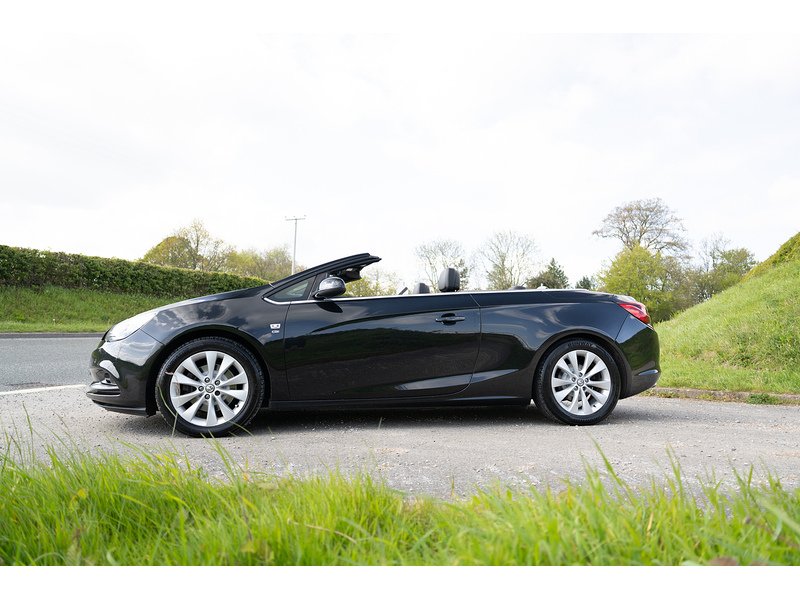 Vauxhall 2.0 CDTi Elite Convertible 2dr Diesel Manual Euro 5 (s/s) (165 ps)