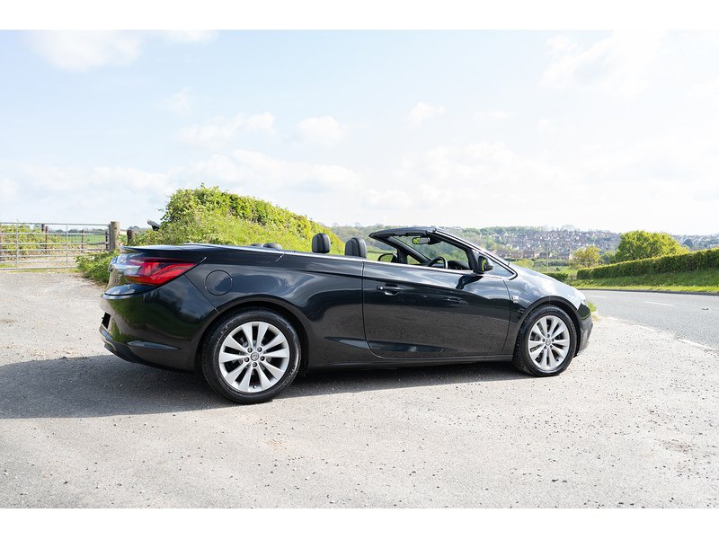 Vauxhall 2.0 CDTi Elite Convertible 2dr Diesel Manual Euro 5 (s/s) (165 ps)