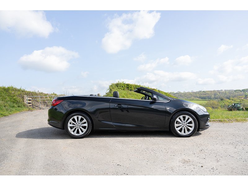 Vauxhall 2.0 CDTi Elite Convertible 2dr Diesel Manual Euro 5 (s/s) (165 ps)