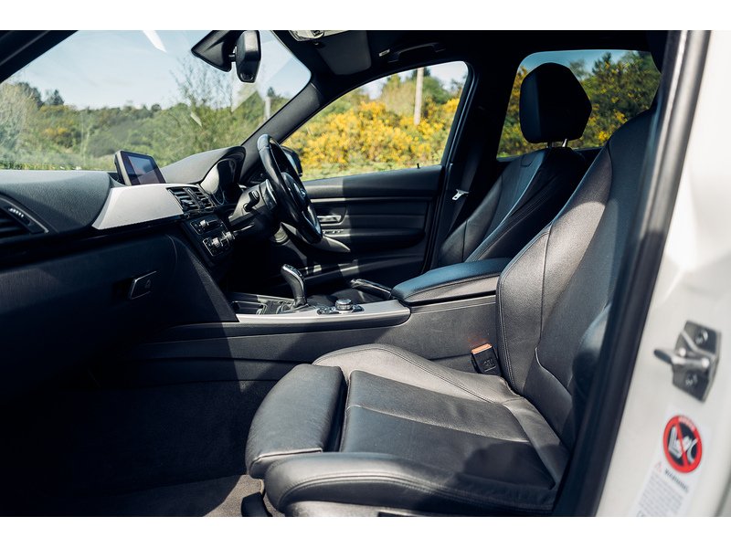 BMW 2.0 320d M Sport Saloon 4dr Diesel Auto Euro 5 (s/s) (184 ps)