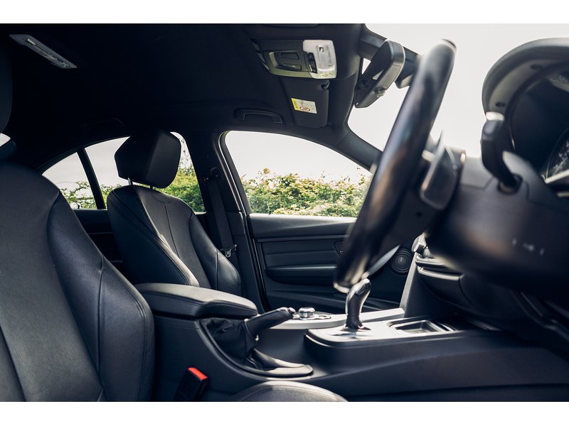 BMW 2.0 320d M Sport Saloon 4dr Diesel Auto Euro 5 (s/s) (184 ps)