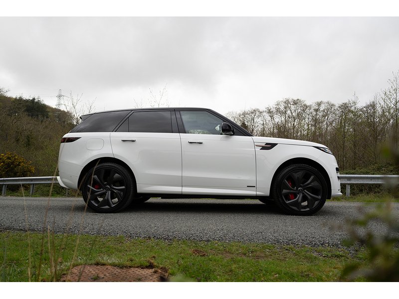 Land Rover 3.0 P510e 38.2kWh Autobiography SUV 5dr Petrol Plug-in Hybrid Auto 4WD Euro 6 (s/s) (510 ps)