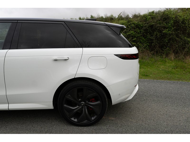Land Rover 3.0 P510e 38.2kWh Autobiography SUV 5dr Petrol Plug-in Hybrid Auto 4WD Euro 6 (s/s) (510 ps)