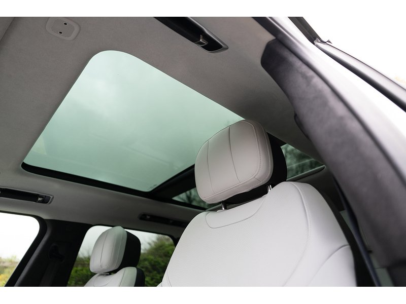 Land Rover 3.0 P510e 38.2kWh Autobiography SUV 5dr Petrol Plug-in Hybrid Auto 4WD Euro 6 (s/s) (510 ps)