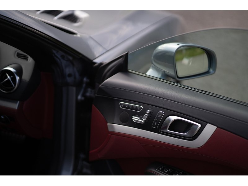 Mercedes-Benz 3.0 SL400 AMG Sport Convertible 2dr Petrol G-Tronic Euro 6 (s/s) (333 ps)