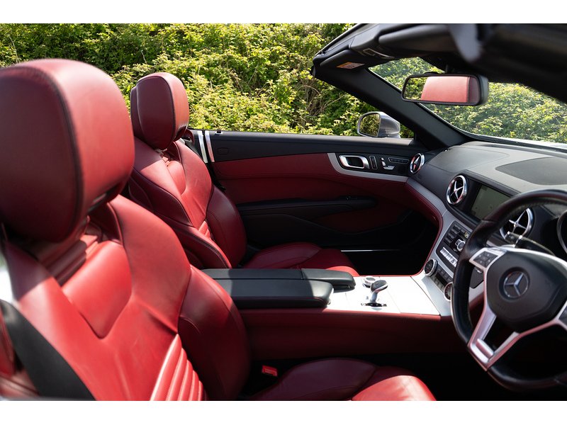 Mercedes-Benz 3.0 SL400 AMG Sport Convertible 2dr Petrol G-Tronic Euro 6 (s/s) (333 ps)