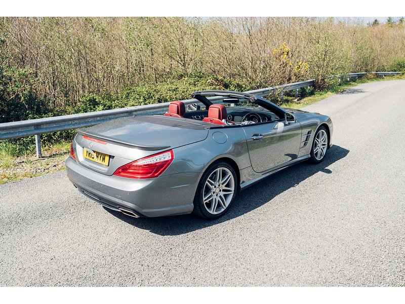 Mercedes-Benz 3.0 SL400 AMG Sport Convertible 2dr Petrol G-Tronic Euro 6 (s/s) (333 ps)