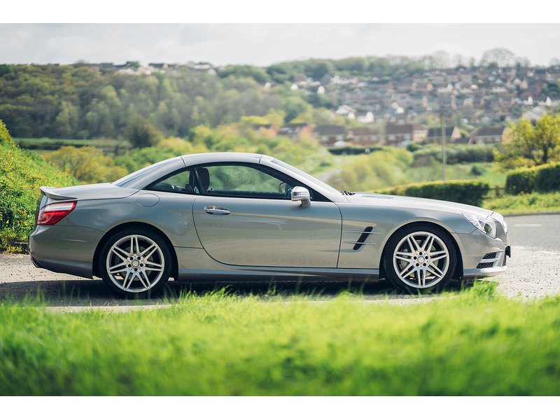 Mercedes-Benz 3.0 SL400 AMG Sport Convertible 2dr Petrol G-Tronic Euro 6 (s/s) (333 ps)