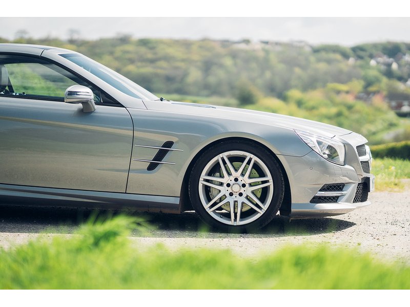 Mercedes-Benz 3.0 SL400 AMG Sport Convertible 2dr Petrol G-Tronic Euro 6 (s/s) (333 ps)