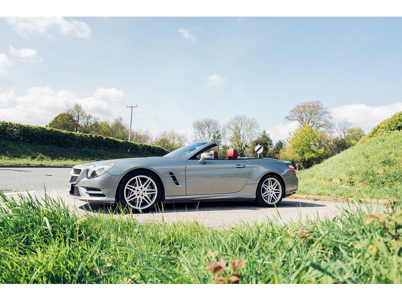 Mercedes-Benz 3.0 SL400 AMG Sport Convertible 2dr Petrol G-Tronic Euro 6 (s/s) (333 ps)