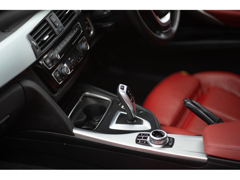 BMW 2.0 318d Sport Touring 5dr Diesel Auto Euro 6 (s/s) (150 ps)