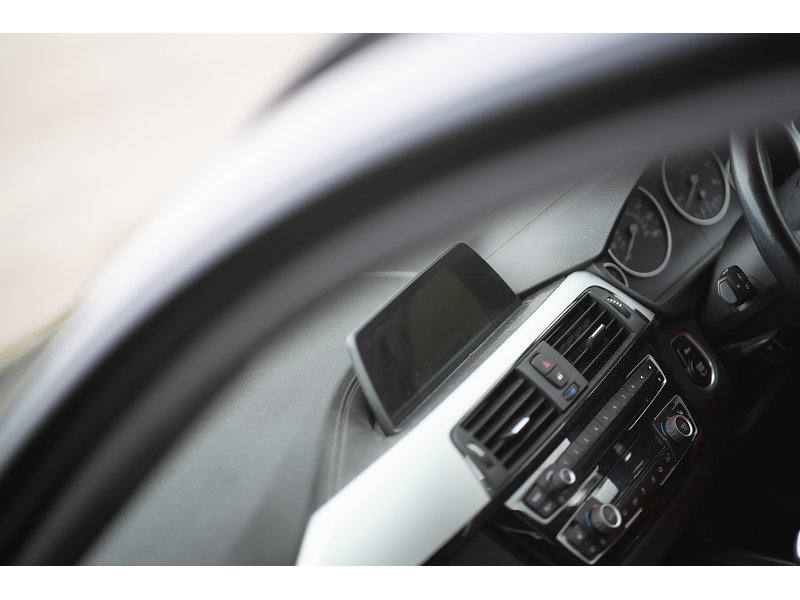 BMW 2.0 318d Sport Touring 5dr Diesel Auto Euro 6 (s/s) (150 ps)