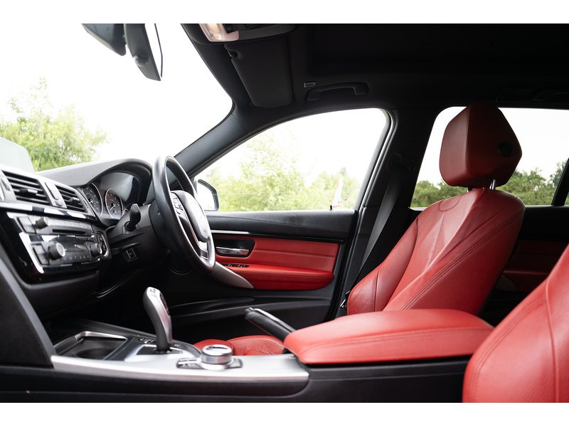 BMW 2.0 318d Sport Touring 5dr Diesel Auto Euro 6 (s/s) (150 ps)