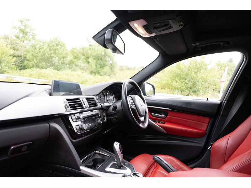 BMW 2.0 318d Sport Touring 5dr Diesel Auto Euro 6 (s/s) (150 ps)