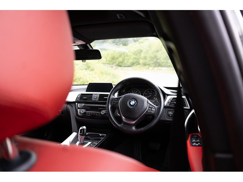 BMW 2.0 318d Sport Touring 5dr Diesel Auto Euro 6 (s/s) (150 ps)
