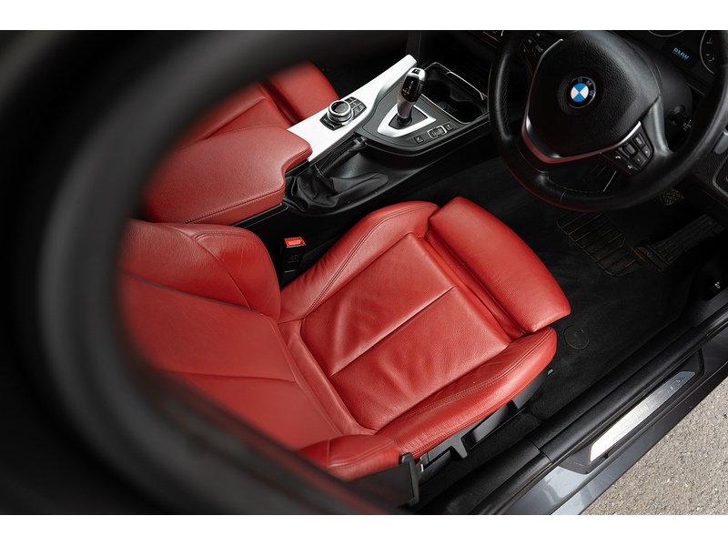 BMW 2.0 318d Sport Touring 5dr Diesel Auto Euro 6 (s/s) (150 ps)