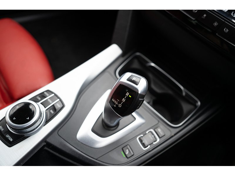 BMW 2.0 318d Sport Touring 5dr Diesel Auto Euro 6 (s/s) (150 ps)