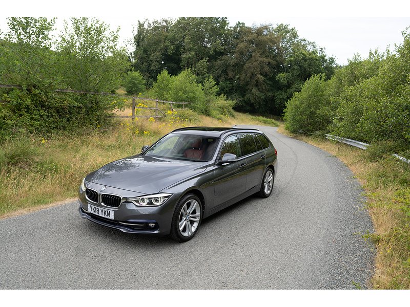 BMW 2.0 318d Sport Touring 5dr Diesel Auto Euro 6 (s/s) (150 ps)
