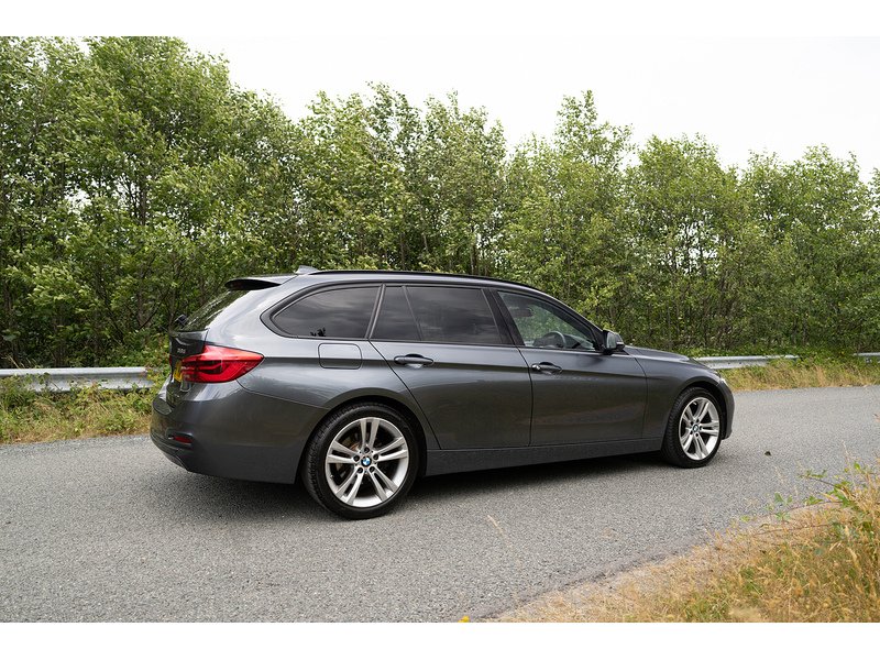 BMW 2.0 318d Sport Touring 5dr Diesel Auto Euro 6 (s/s) (150 ps)