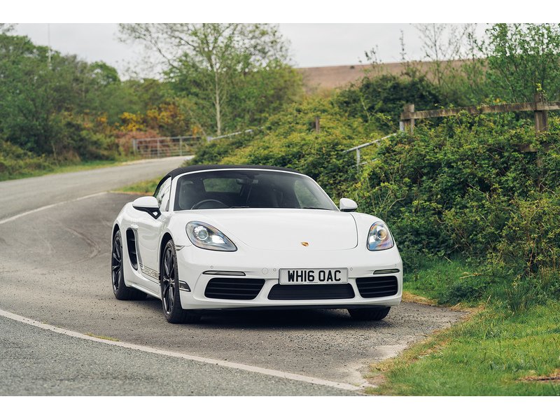Porsche 2.0T Convertible 2dr Petrol PDK Euro 6 (s/s) (300 ps)
