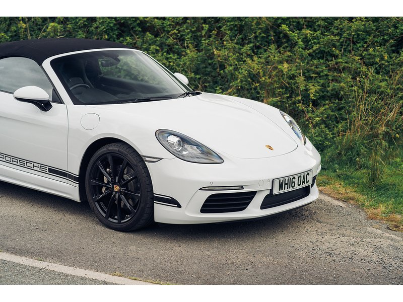 Porsche 2.0T Convertible 2dr Petrol PDK Euro 6 (s/s) (300 ps)