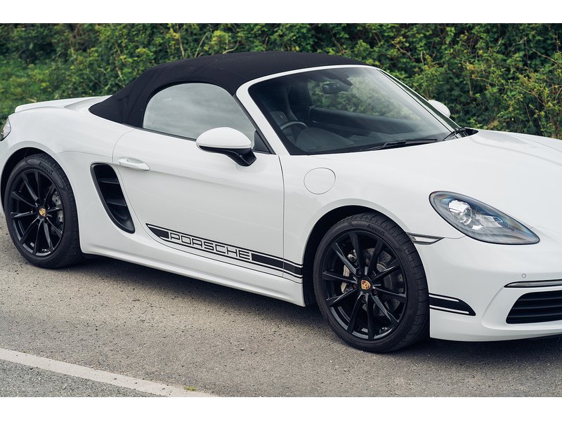 Porsche 2.0T Convertible 2dr Petrol PDK Euro 6 (s/s) (300 ps)