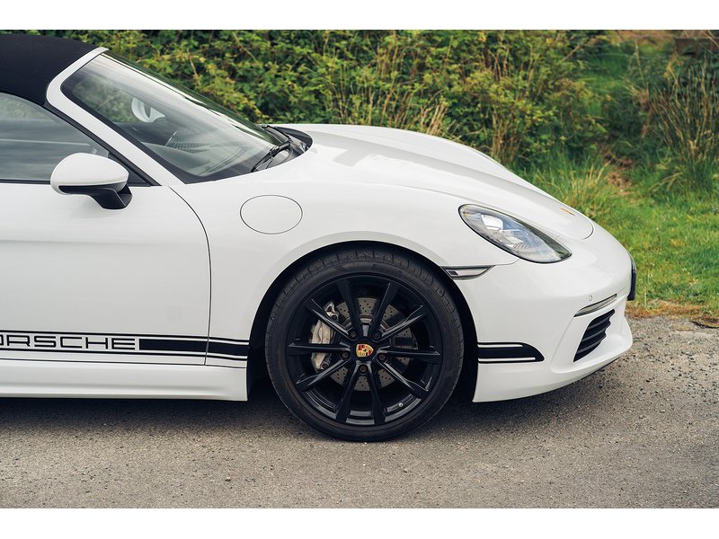 Porsche 2.0T Convertible 2dr Petrol PDK Euro 6 (s/s) (300 ps)