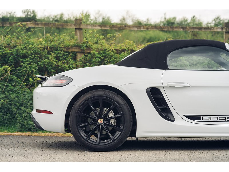 Porsche 2.0T Convertible 2dr Petrol PDK Euro 6 (s/s) (300 ps)