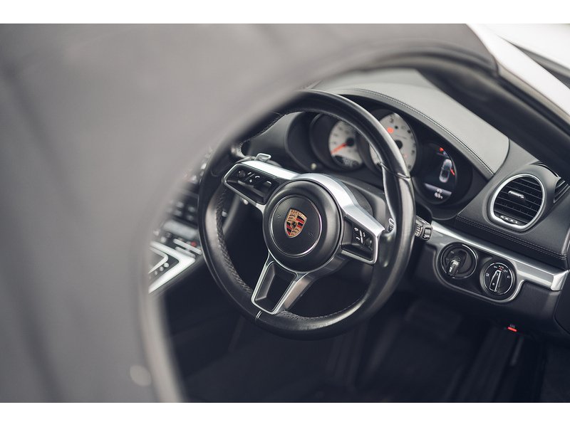 Porsche 2.0T Convertible 2dr Petrol PDK Euro 6 (s/s) (300 ps)