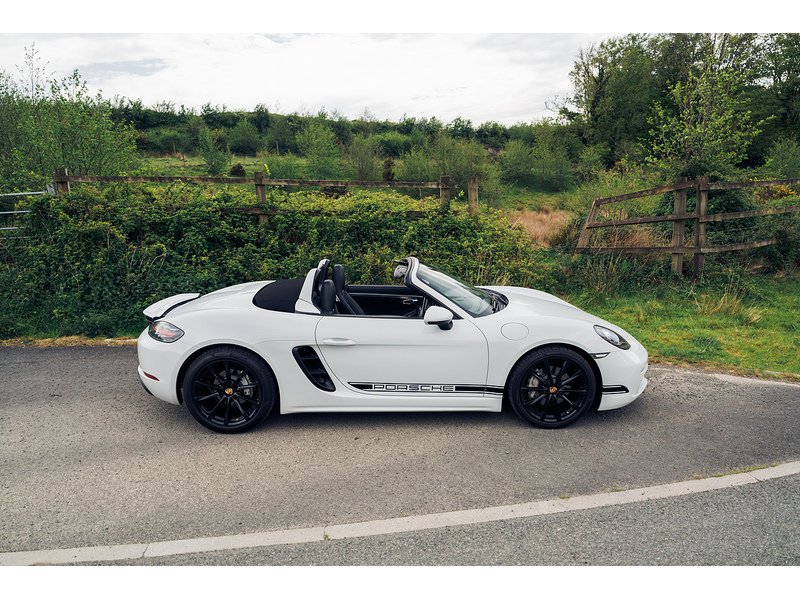 Porsche 2.0T Convertible 2dr Petrol PDK Euro 6 (s/s) (300 ps)