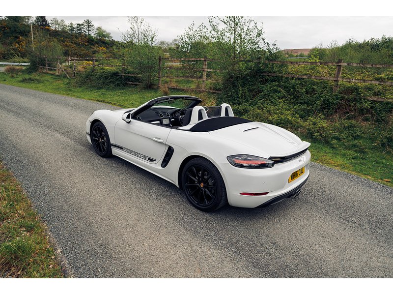 Porsche 2.0T Convertible 2dr Petrol PDK Euro 6 (s/s) (300 ps)