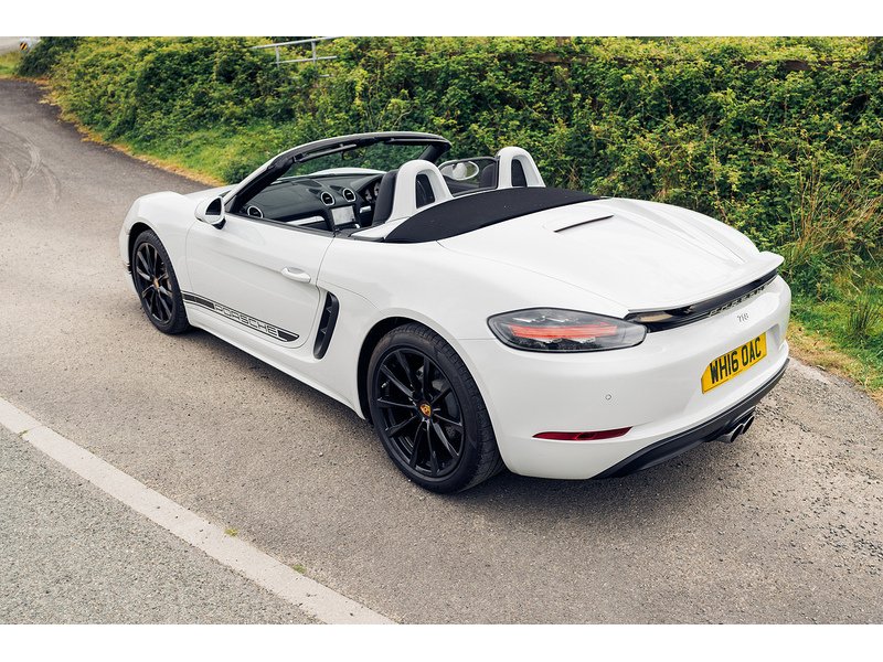 Porsche 2.0T Convertible 2dr Petrol PDK Euro 6 (s/s) (300 ps)