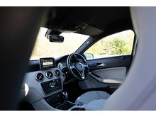 1.5 A180 CDI Sport Hatchback 5dr Diesel Manual Euro 5 (s/s) (109 ps)