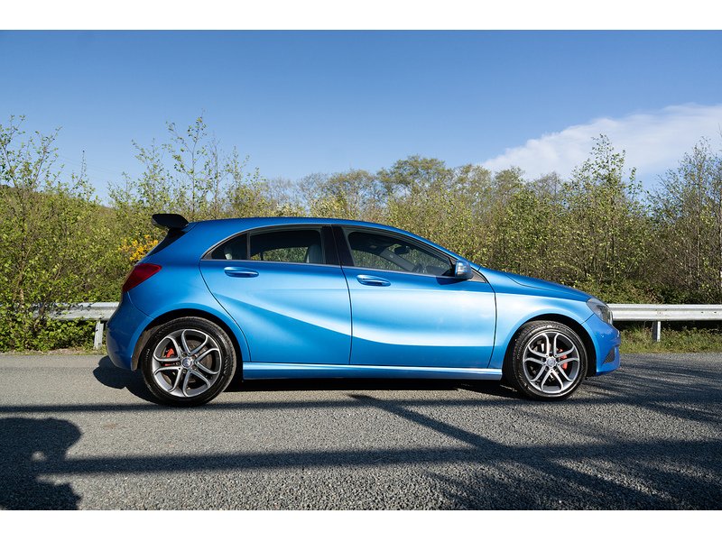 Mercedes-Benz 1.5 A180 CDI Sport Hatchback 5dr Diesel Manual Euro 5 (s/s) (109 ps)