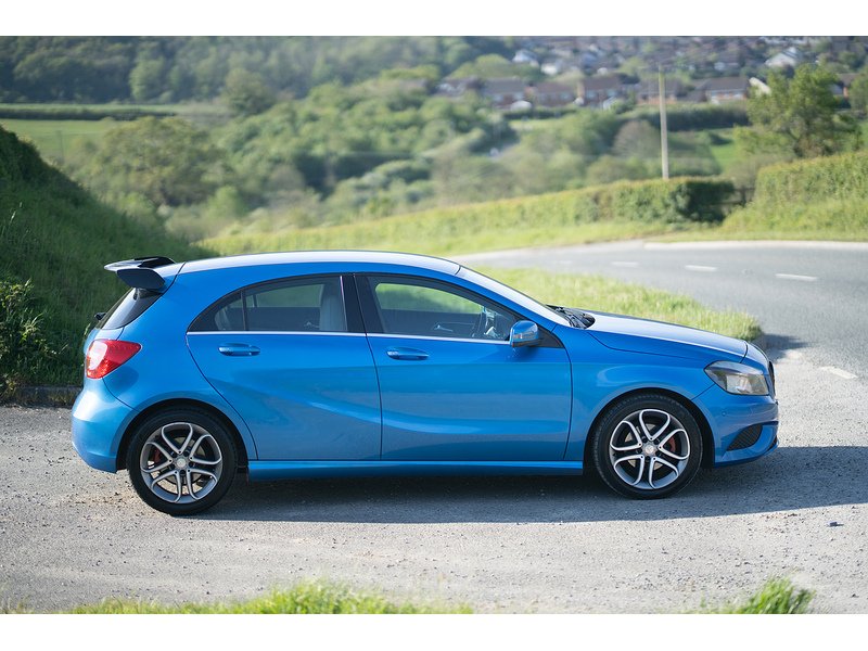 Mercedes-Benz 1.5 A180 CDI Sport Hatchback 5dr Diesel Manual Euro 5 (s/s) (109 ps)