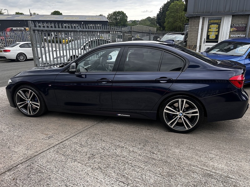 BMW 3.0 330d M Sport Saloon 4dr Diesel Auto (s/s) (258 ps)