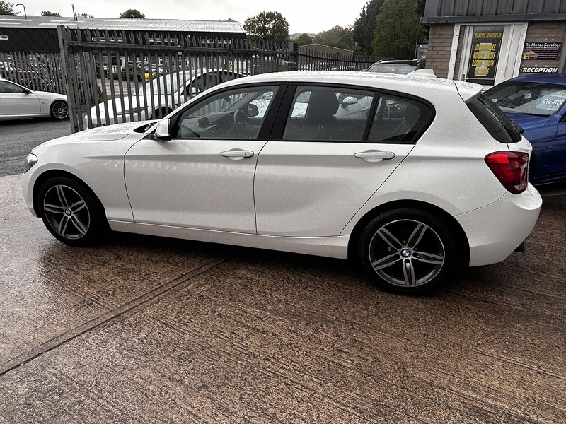 BMW 2.0 116d Sport Hatchback 5dr Diesel Manual Euro 5 (s/s) (116 ps)